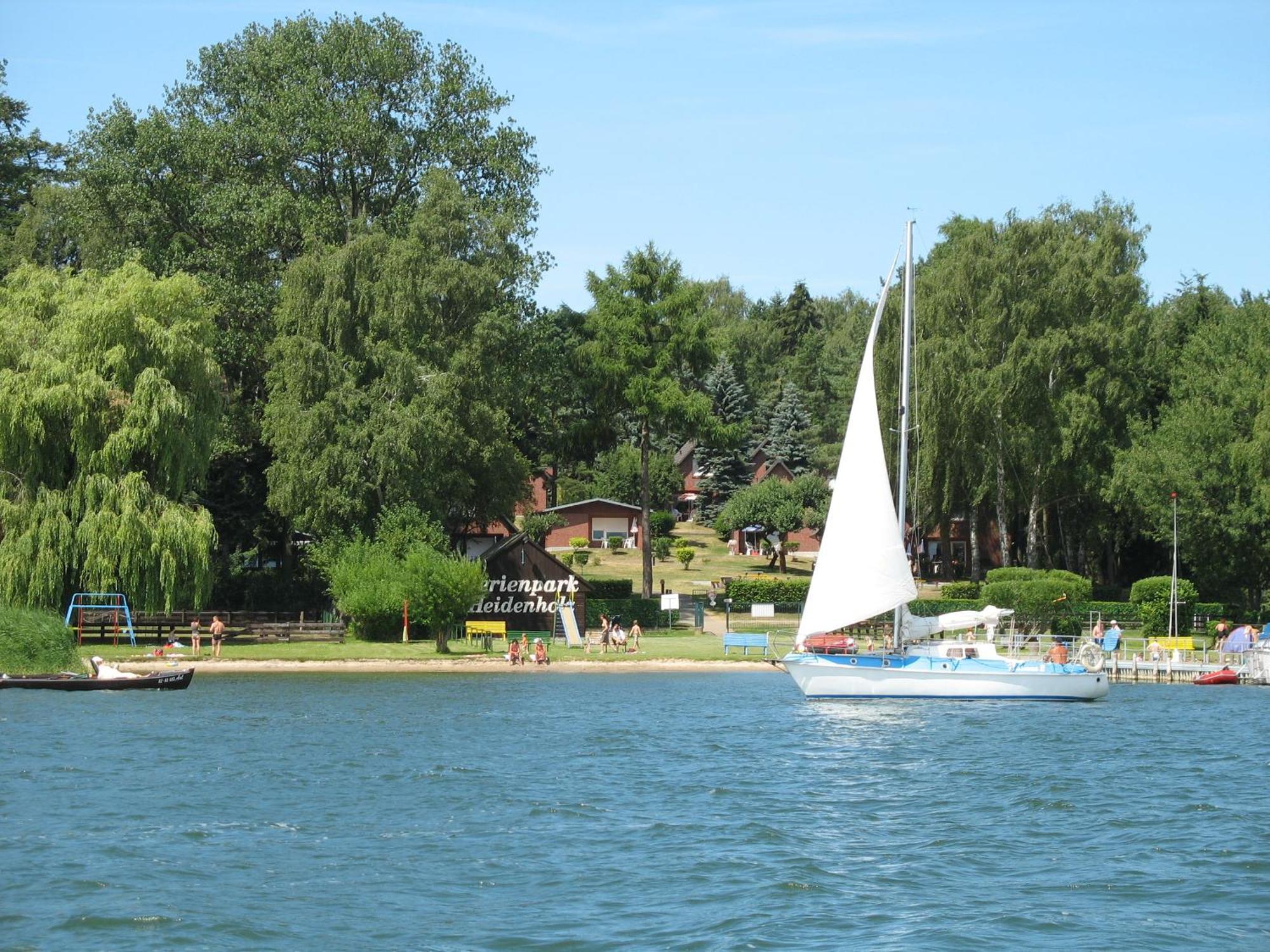 Ferienpark Heidenholz Plau am See Exterior photo